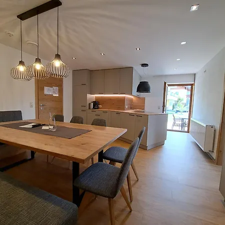 Apartment Edelweiss *